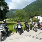 Hotel Berghof 3*